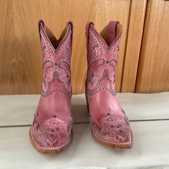 New Lucchese Studded Shorty Boot in Vamp Color Pink